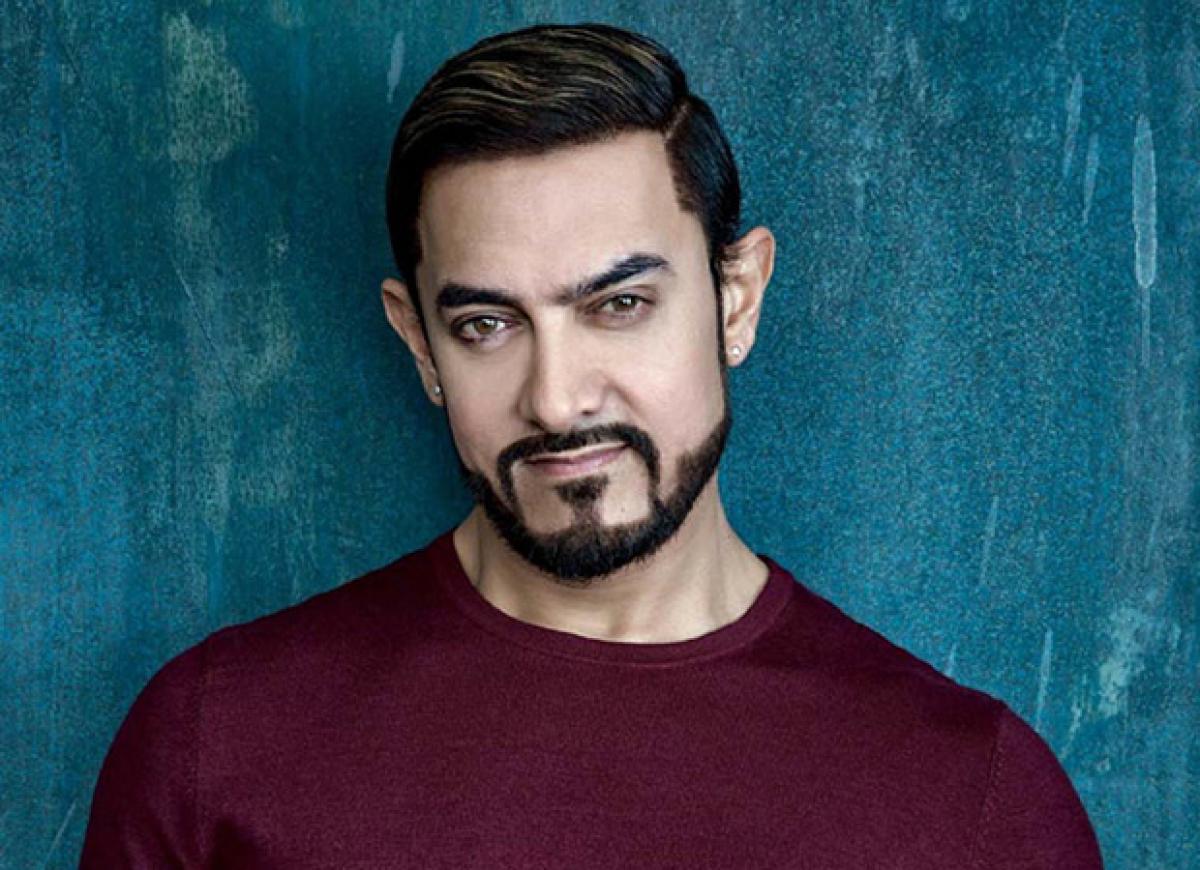 Aamir Khan jets off to Istanbul (Movie Snippets)